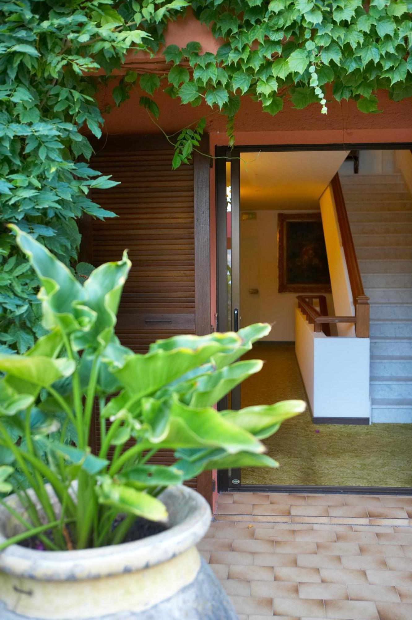 Hotel Shegara Porto-Vecchio  Exteriör bild